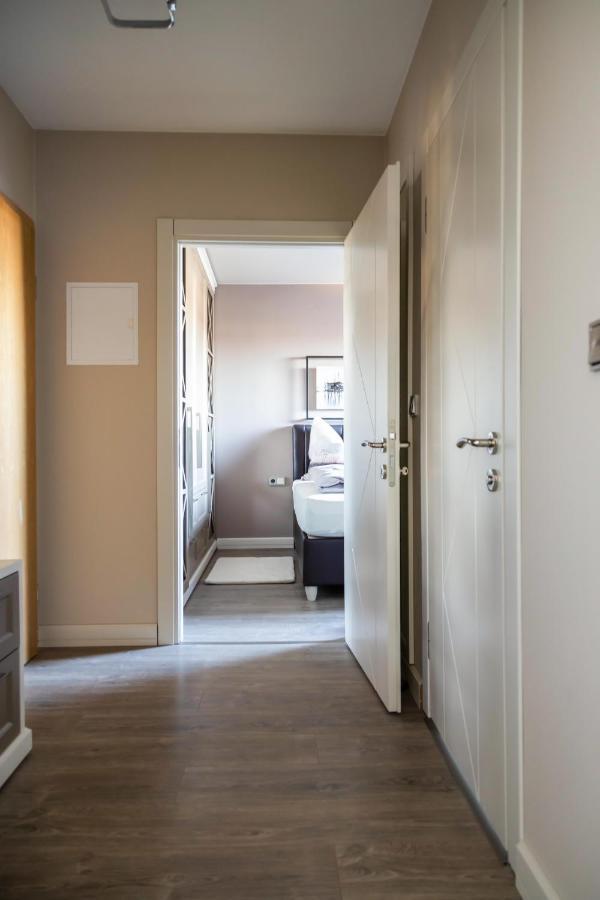 Deluxe Apartment Mit Tiefgarage In Naehe Messe-Bmw-Porsche-Dhl-Flughafen-Flugzeugwerk Der Deutsche Aircraft Leipzig Eksteriør billede